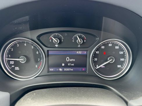 Used 2022 Buick Enclave Essence w/ Experience Buick Package FWD image 37