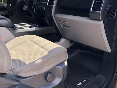 Used 2016 Ford F150 XLT RWD image 14