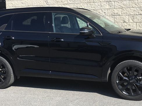Used 2022 Kia Sorento SX AWD/4WD image 3