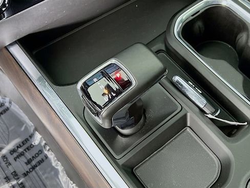 Certified 2023 GMC Sierra 1500 SLT w/ SLT Premium Package image 16