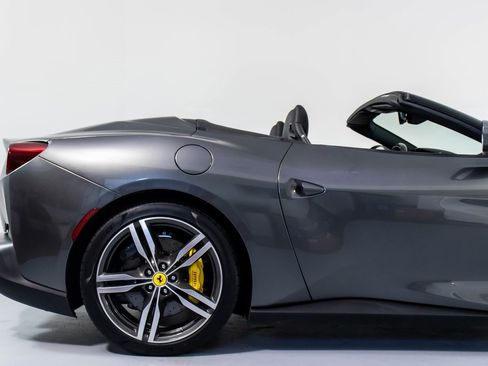 Certified 2019 Ferrari Portofino image 17