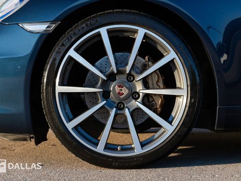 Used 2015 Porsche 911 Carrera image 8