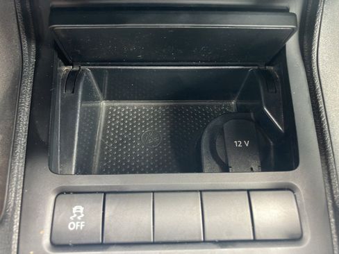 Used 2014 Volkswagen Eos FWD image 19
