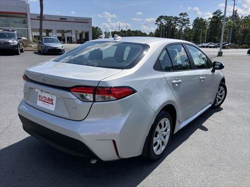Certified 2026 Toyota Corolla LE FWD image 5