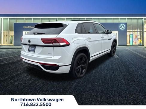 Used 2023 Volkswagen Atlas Cross Sport SEL R-Line image 3