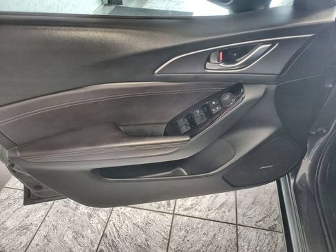 Used 2017 MAZDA MAZDA3 Grand Touring FWD image 13