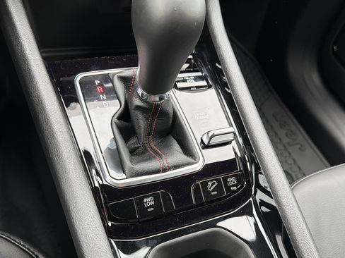 New 2026 Jeep Compass Trailhawk image 23