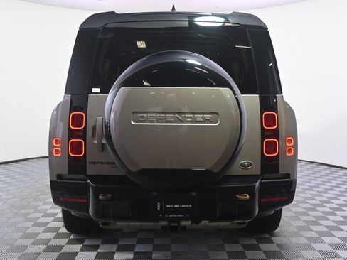 Used 2023 Land Rover Defender 130 X-Dynamic SE AWD/4WD image 5