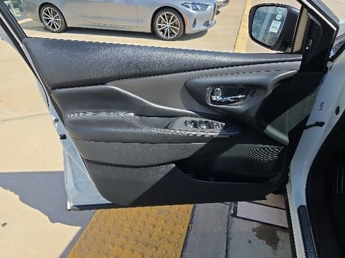 Used 2020 Nissan Murano S w/ Technology Package FWD image 11