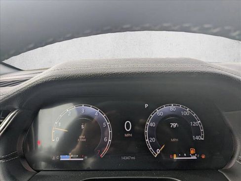 Used 2025 Jeep Grand Cherokee L Limited RWD image 11