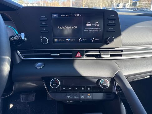 New 2026 Hyundai Elantra Hybrid FWD image 20