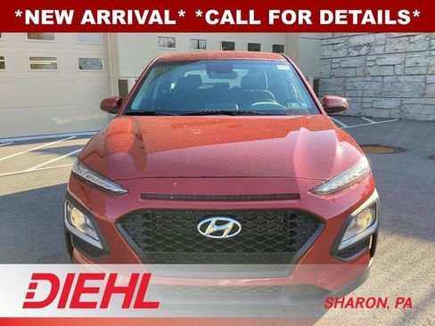 Used 2021 Hyundai Kona SE w/ Cargo Package AWD/4WD image 2