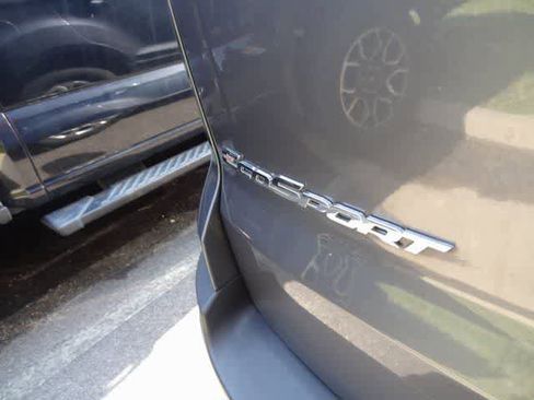 Used 2019 Ford EcoSport SE w/ SE Convenience Package image 6