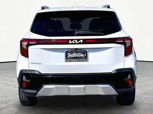 Used 2024 Kia Seltos S FWD image 4
