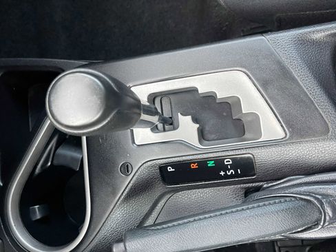 Used 2018 Toyota RAV4 XLE image 19