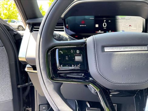 New 2026 Land Rover Range Rover Sport Dynamic SE AWD/4WD image 17