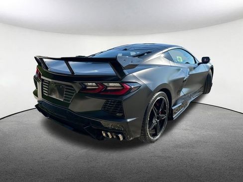 Used 2022 Chevrolet Corvette Stingray Premium Cpe w/ Z51 Performance Package RWD image 13