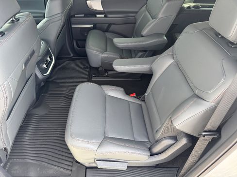 New 2025 Ford Expedition Max Active image 14