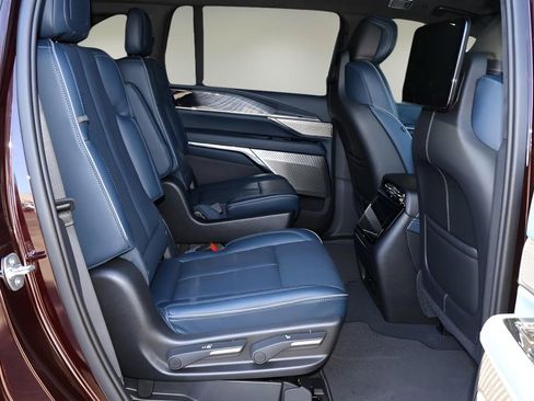 New 2025 Cadillac Escalade IQ Luxury 2 image 21