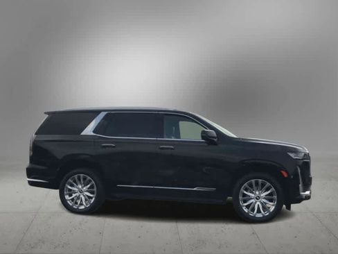 Used 2023 Cadillac Escalade Premium Luxury image 9