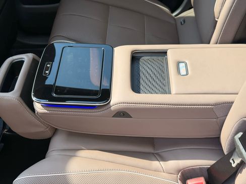 New 2025 Mercedes-Benz GLS 580 4MATIC image 35