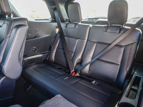 New 2026 Ford Explorer ST-Line w/ ST-Line Street Pack image 18