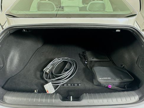 Used 2024 Hyundai Ioniq 6 SEL RWD image 29