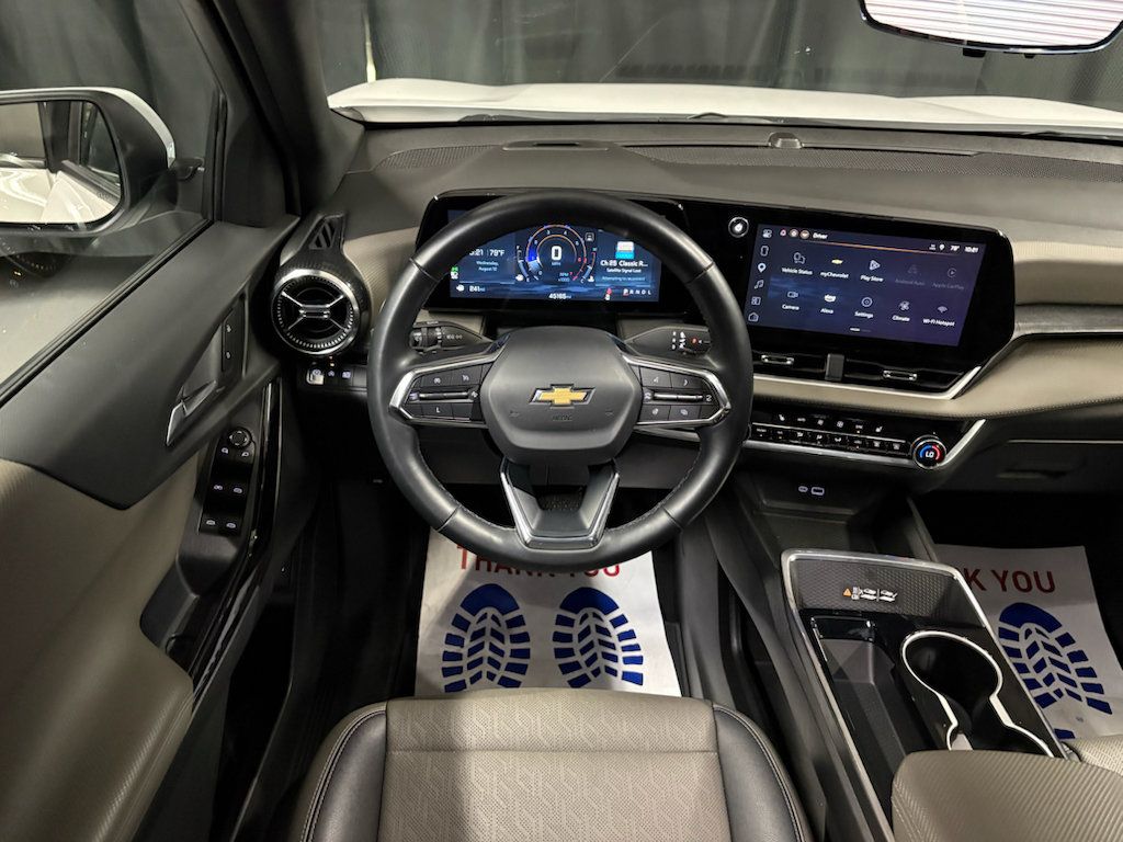 Used 2025 Chevrolet Equinox LT w/ Convenience Package II FWD image 9
