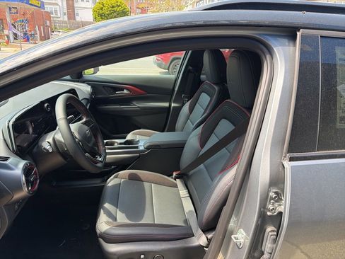 New 2026 Chevrolet Equinox EV RS AWD/4WD image 18