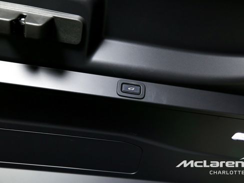 Used 2023 Land Rover Range Rover SE image 23