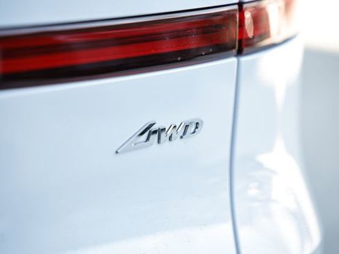 New 2026 Genesis GV70 2.5T Advanced image 10