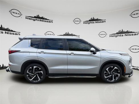 Used 2024 Mitsubishi Outlander SE AWD/4WD image 6