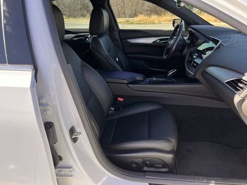 Certified 2023 Cadillac CT5 Luxury w/ Sun And Sound Package image 27