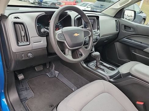 Used 2021 Chevrolet Colorado W/T w/ Custom Special Edition image 18