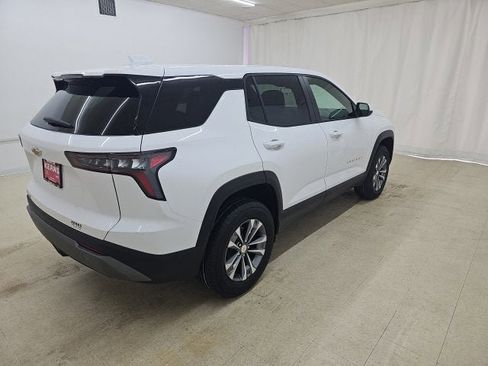 New 2026 Chevrolet Equinox LT image 4