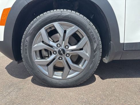 Used 2024 Kia Seltos S AWD/4WD image 8