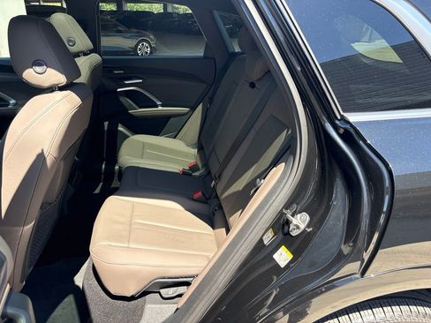 Used 2025 Audi Q5 Premium Plus w/ Premium Plus AWD/4WD image 14