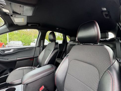 Used 2024 Ford Escape ST-Line AWD/4WD image 16