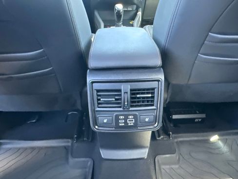 Certified 2025 Subaru Forester Touring AWD/4WD image 27