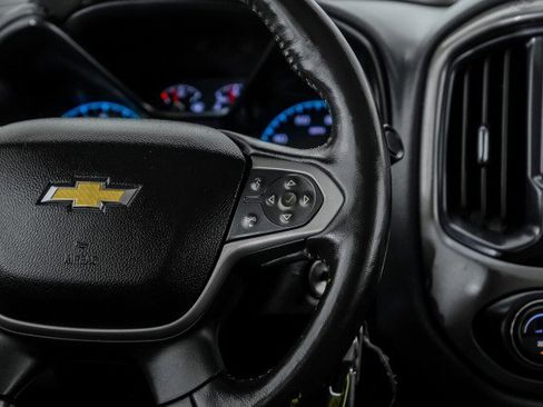 Used 2019 Chevrolet Colorado Z71 AWD/4WD image 16
