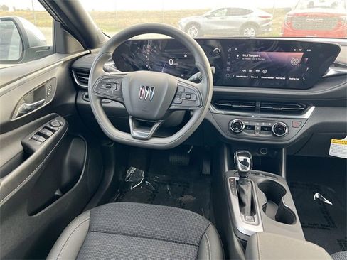 New 2026 Buick Envista Preferred image 11