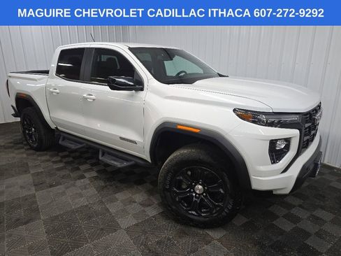 Used 2023 GMC Canyon Elevation w/ Elevation Premium Package AWD/4WD image 7