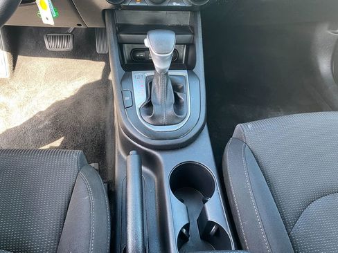Used 2020 Kia Forte LXS image 22