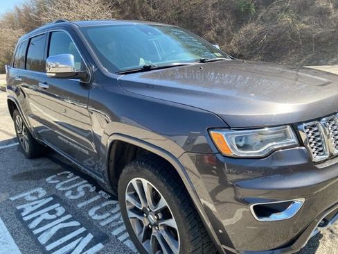 Used 2018 Jeep Grand Cherokee Overland image 19