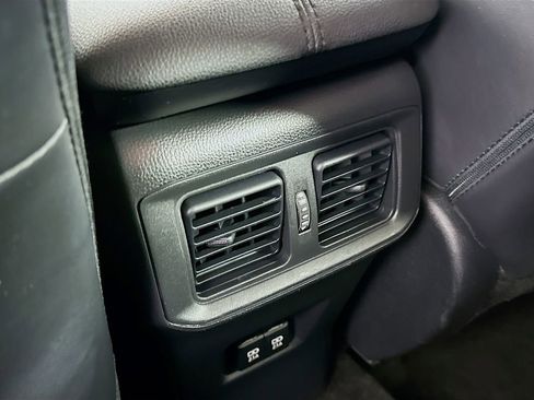 Used 2020 Toyota RAV4 XLE Premium image 34