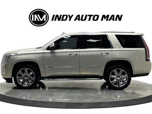 Used 2017 Cadillac Escalade Luxury AWD/4WD image 7