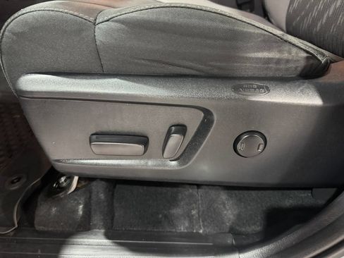 Used 2021 Toyota Tundra SR5 AWD/4WD image 18