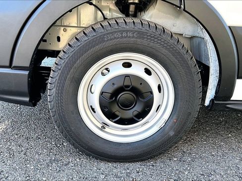 New 2026 Ford Transit 350 XL image 11