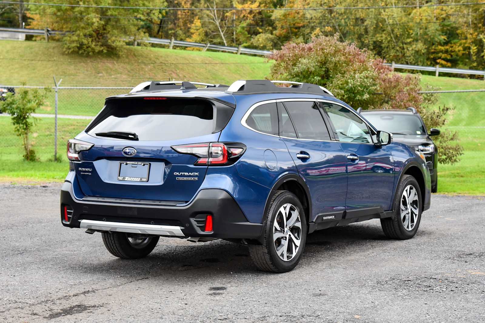 Used 2021 Subaru Outback Touring XT AWD/4WD image 3