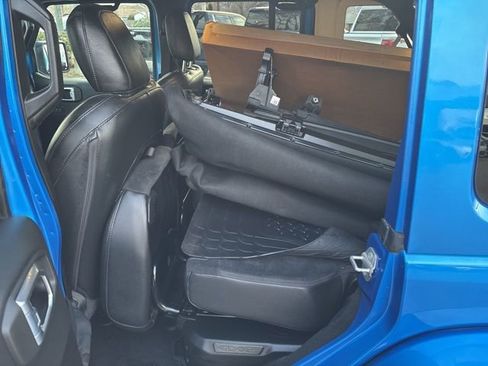 Used 2022 Jeep Wrangler Unlimited Sahara w/ Dual Top Group image 25